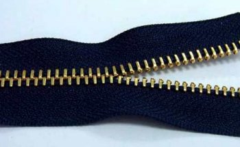 定制工作服裝的拉鏈壞了怎么維修？小妙招教你還原