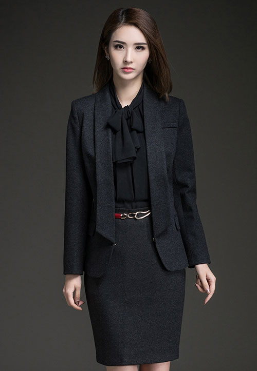 深藍色時尚女職業(yè)西裝訂做款式