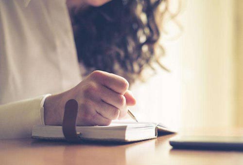 企業(yè)申請購買工作服報告怎么寫